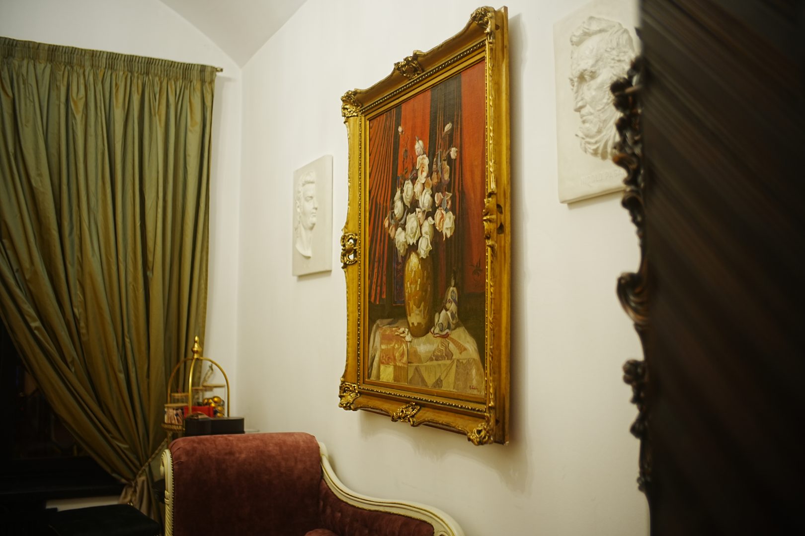 Casa Tătărescu: Martoră a Puterii și Memoriei Politice în Bucureștiul Interbelic și EkoGroup Vila Azi